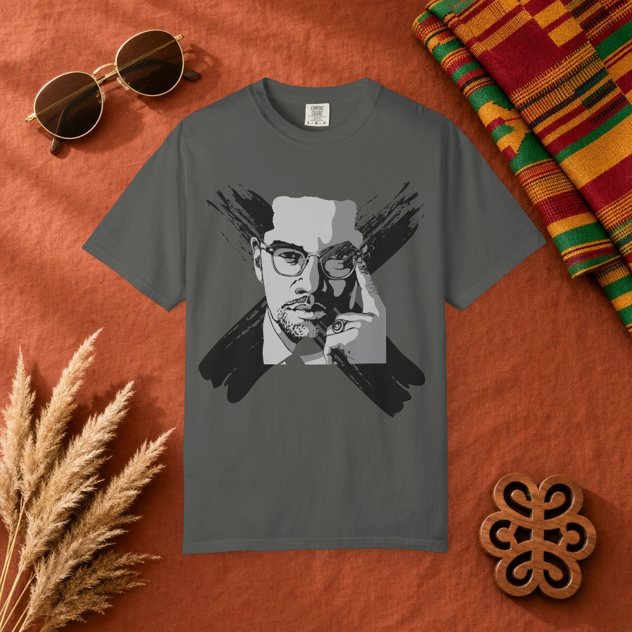 Portrait Graphic T-Shirt — Vintage Monochrome Artist Face Tee