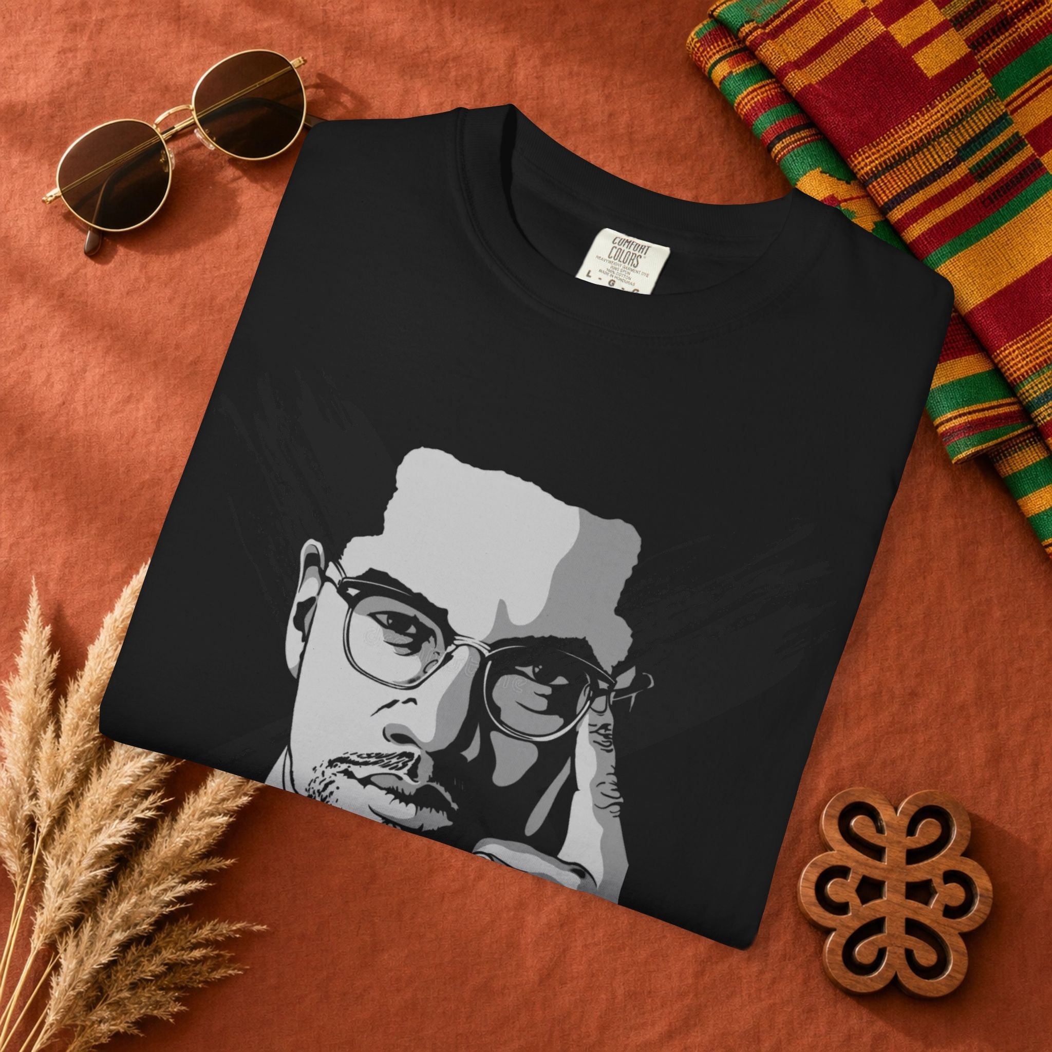 Portrait Graphic T-Shirt — Vintage Monochrome Artist Face Tee